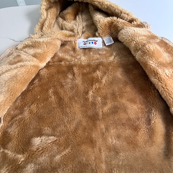 Winter jacket - Picture 7 of 9